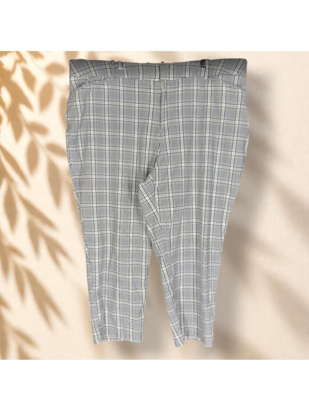 Ava & Viv Gray Plaid Cropped Dress Pants